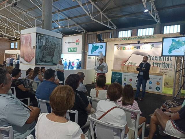 Estand d'Aliments del territori a la Fira Sant Miquel