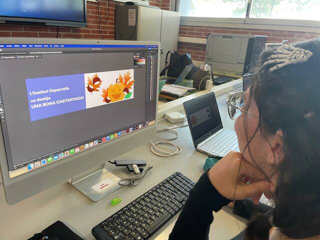 L'alumnat de 1r de Preimpressió Digital crea la imatge de la Castanyada