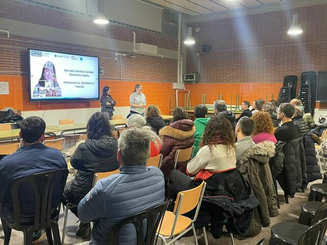 Xerrada famílies 1r ESO -Programa Henka-