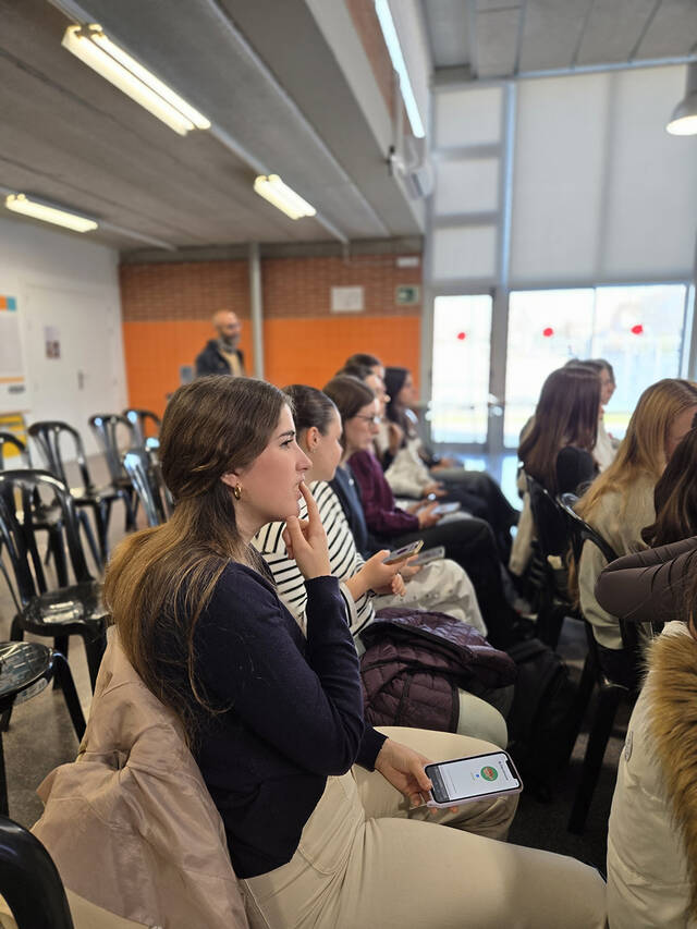 Xerrada IRB de Lleida a 1r de Batxillerat: El cervell