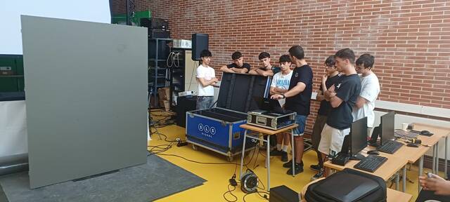 Taller de pantalles Led per l’alumnat dels cicles d’imatge i so