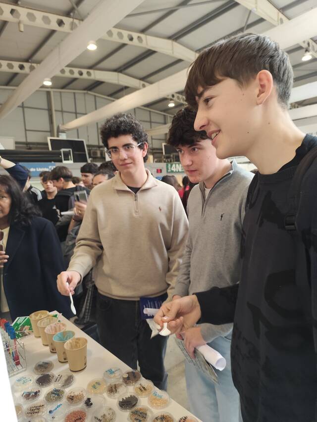 L’alumnat visita la Fira FormaOcupa