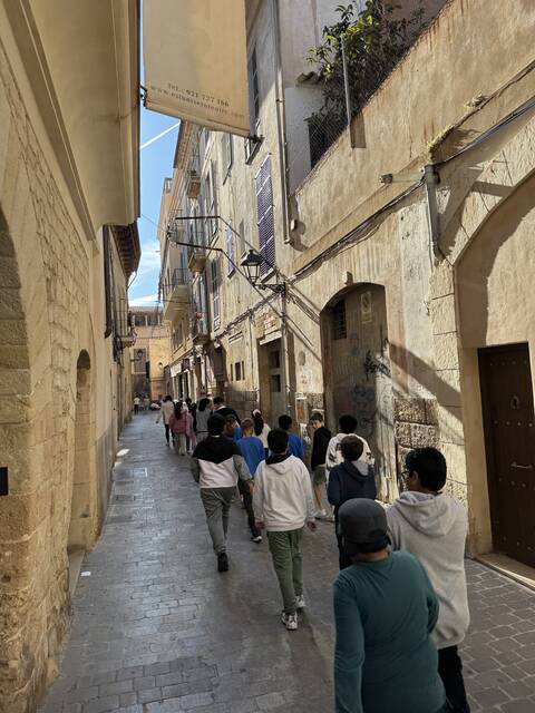 L’alumnat de cinquè de Primària berena a Ca’n Joan de s’Aigo