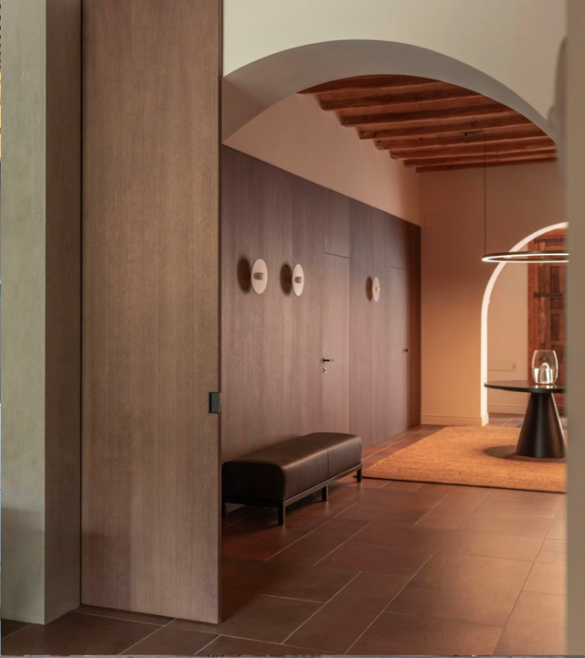INTERIORES