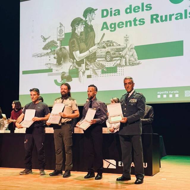 Era Direcció General d’Agents Rurals dera Generalitat de Catalonha a distinguit era Unitat Canina des Agents de Miei Ambient deth Conselh Generau d’Aran