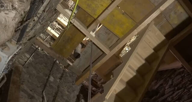 Es òbres en campanau dera glèisa de Sant Joan Baptista de Les auancen en sòn procès de reabilitacion