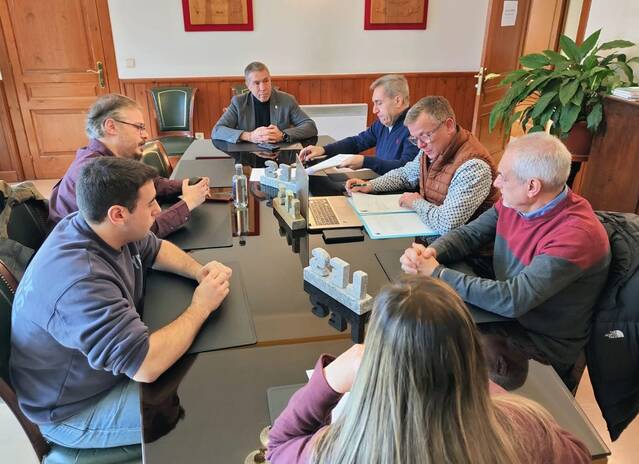 Eth plen der Ajuntament de Les apròve eth plan economic-financèr des anualitats 2025 -2026