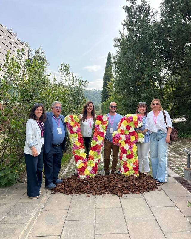 Ua delegacion de Naut Aran siguec presenta pendent aguest diuendres en autrejament des flors d’aunor ena Gala de Viles Florides de Catalunya en Món Sant Benet, en Bages