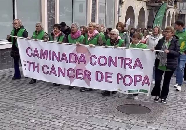 Vielha a acuelhut aguest dimenge ua naua edicion dera Caminada Contra eth Càncer de Popa