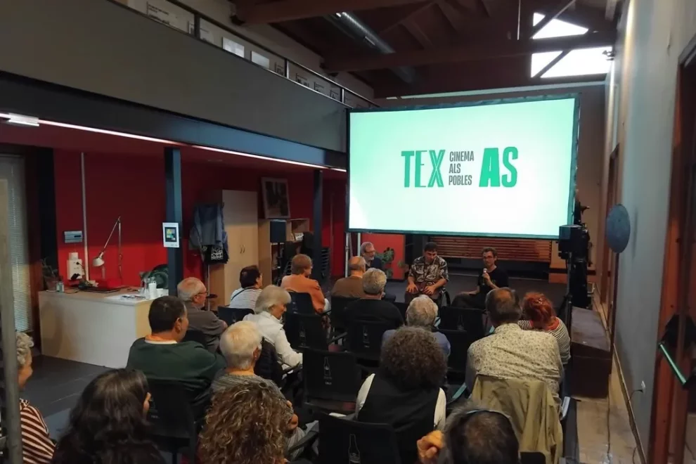 Cine sense barreres a Sant Guim de Freixenet