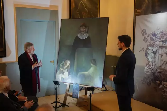 Donen un retrat de Dalí de l'artista Sofía Gandarias a la Paeria de Cervera