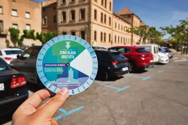 Incrementa el control i les multes a la zona blava gratuïta de Cervera