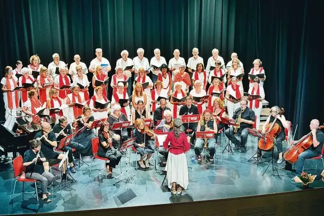 La coral Doll de Veus tanca temporada acompanyada d’una orquestra