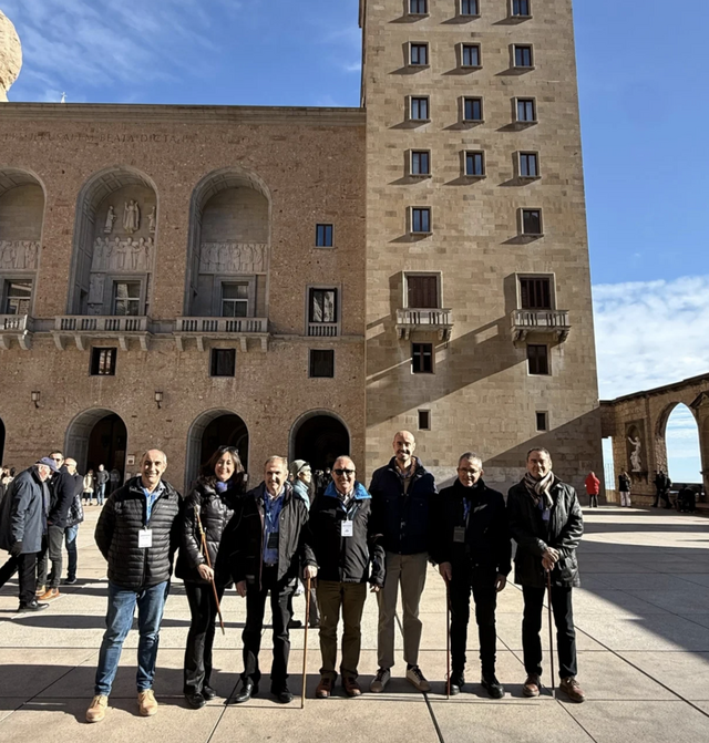 Alcaldes de les Garrigues es concentren amb l'ACM a Montserrat
