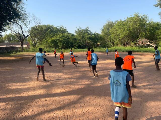 Campanya solidària per a una escola esportiva del Senegal