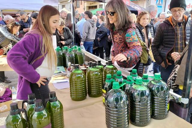 Cercaviles, teatre, danses, tastos d’olis, tractors antics o concursos aporten la nota lúdica i cultural a Santa Caterina
