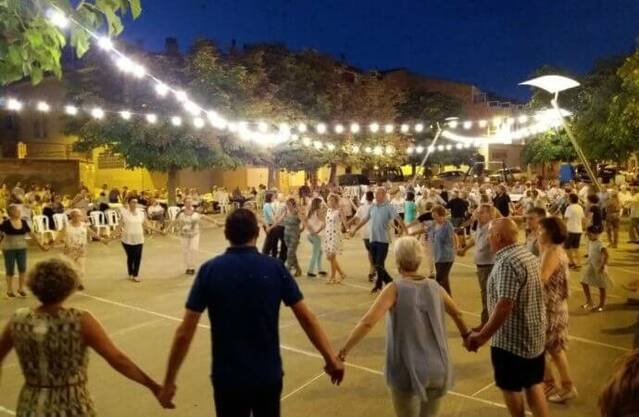 El Aplec de la Sardana d'Arbeca retrà homenatge als 35 anys d'Arbeca Nostra