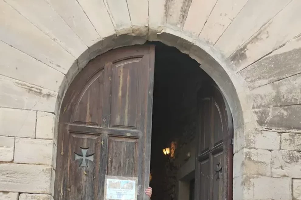 El castell de l’Espluga estrena noves portes