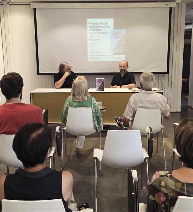El polític Joan Tardà presenta el seu llibre a les Borges