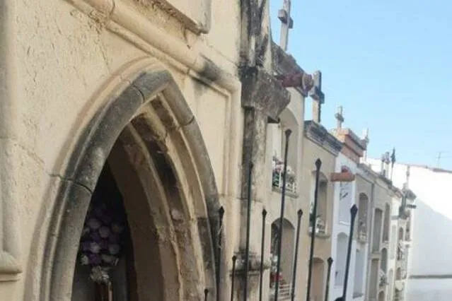 Els lladres profanen el cementiri de Vinaixa