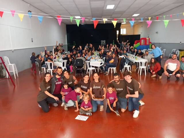 La Cooperativa Tres Cadires celebra deu anys