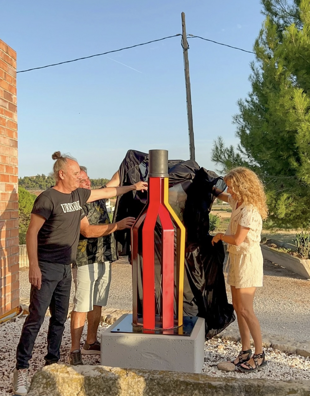 Nova escultura al celler Vinya Vilars d'Arbeca