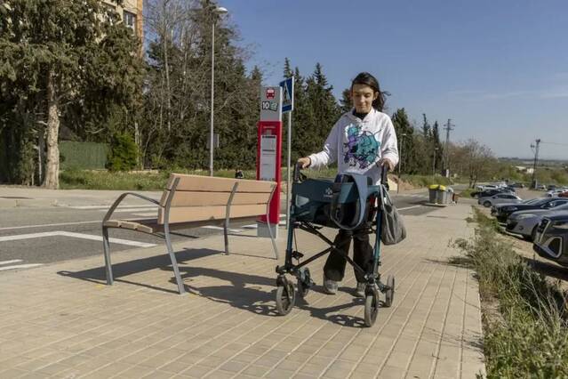 “Pujar a un bus a Lleida amb el caminador és una dificultat més”