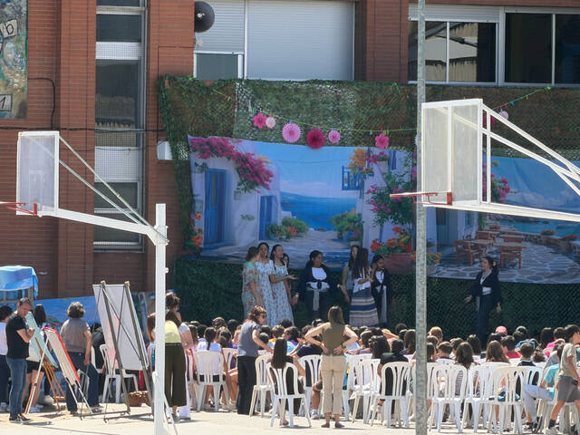 Teatre musical a l'INS Vallverdú de les Borges
