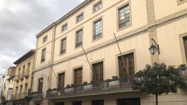 Vint-i-tres persones a la festa dedicada als veïns de 80 anys a les Borges