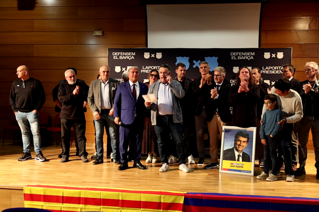 Bany de masses a Joan Laporta en la seua visita a Mollerussa