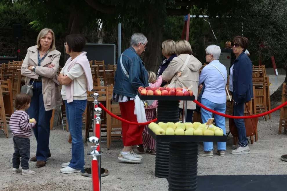 Barbens converteix la Fira de la Poma en una festa per als cinc sentits