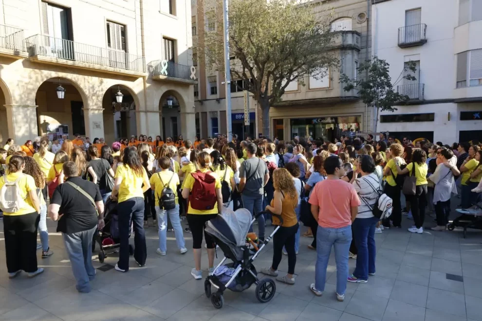 Concentració de suport als docents a Mollerussa