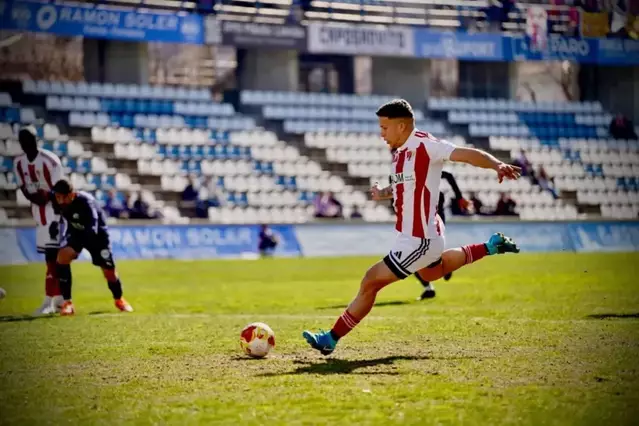 El Mollerussa fitxa l’exjugador del Leeds United Kun Temenuzhkov