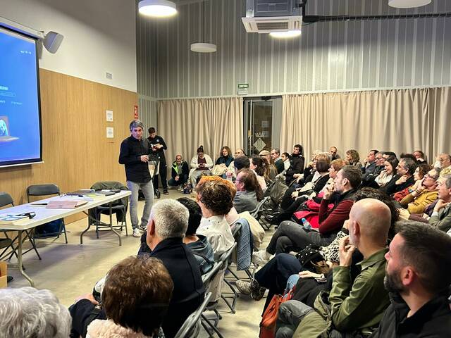 El tècnic Llorenç Bonet llança ‘Golden. El futbol de la terra’