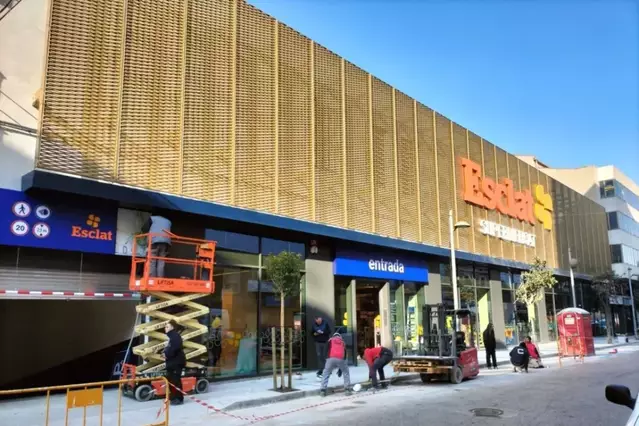 Esclat estrena el seu nou hipermercat de 1.900 metres quadrats a Mollerussa