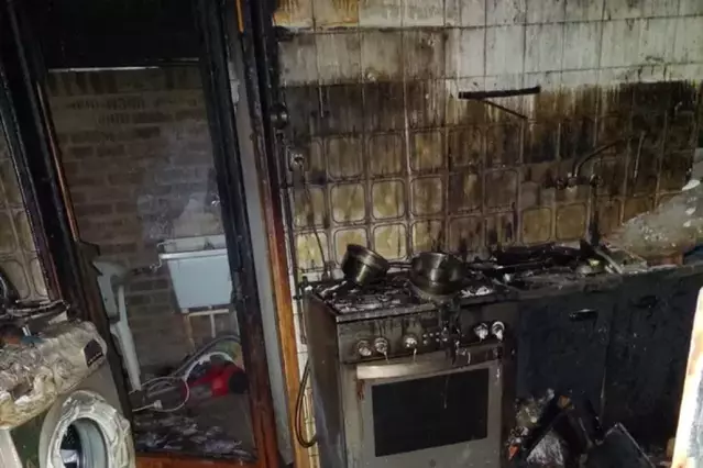 Evacuat a l’hospital Arnau per un foc d’habitatge a Golmés