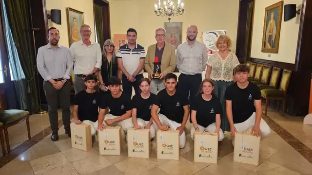 La Diputació rep l’equip de robòtica de Mollerussa Robotech