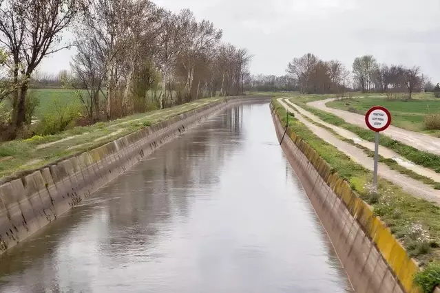Les demandes per regar amb aigua del Segre dupliquen la que el riu porta a Rialb