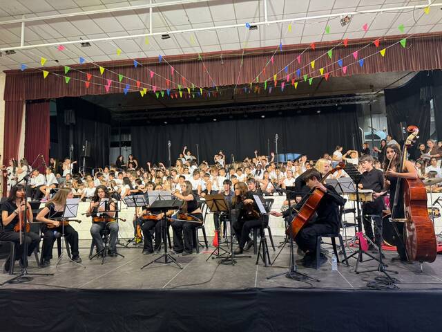 Miralcamp es converteix en escenari del XIV Cantem amb la participació de més de 300 alumnes del Pla d’Urgell