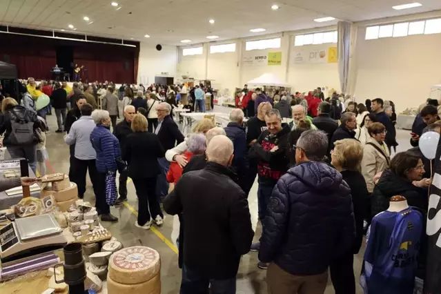 Miralcamp, força associativa