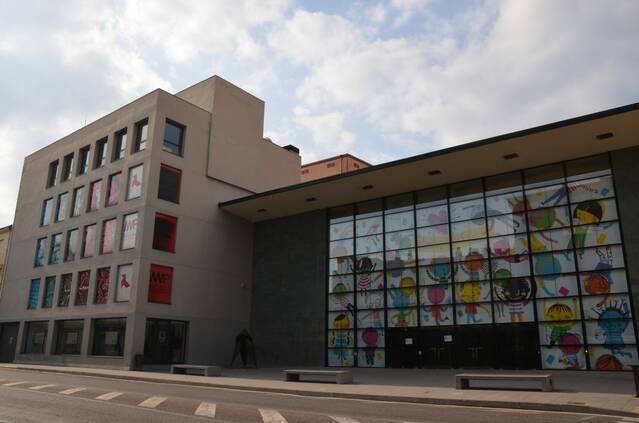 Mollerussa vol instal·lar plaques solars en 4 equipaments per autoabastir-se i generar estalvi energètic