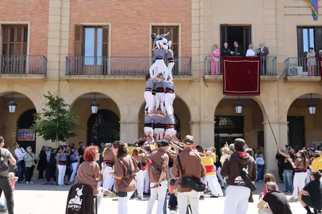 Motos i castells clausuren les festes a Mollerussa