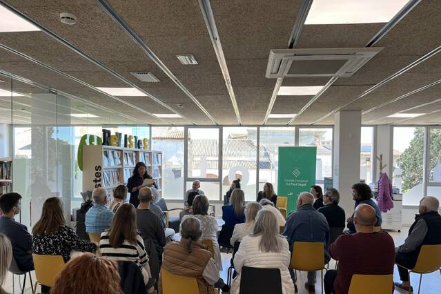 Presentació a Bellvís de l'obra guanyadora del 27è premi de poesia Maria Mercè Marçal
