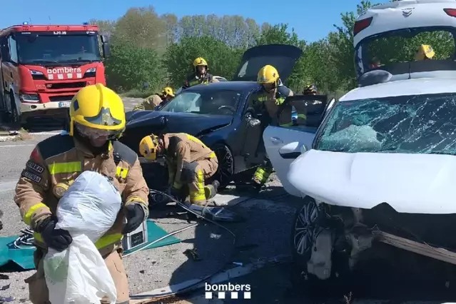 Set ferits, un de gravetat, en un xoc frontal a l’N-II a Sidamon