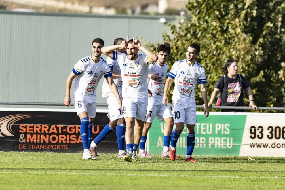 Victòria fora en l’estrena en un partit intens