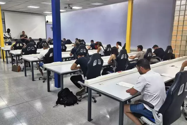Vora 40 candidats a 3 places de policia local a Mollerussa