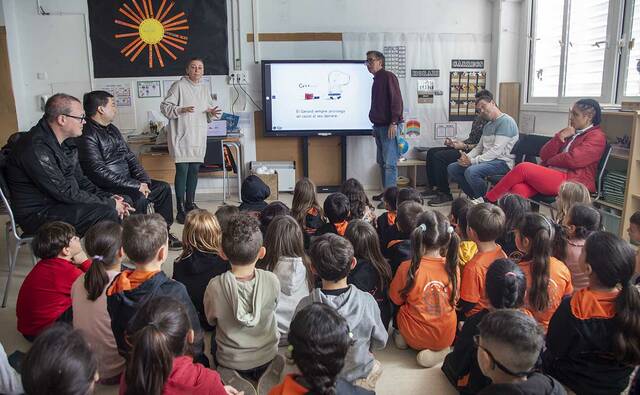 Contacontes amb usuaris d’Aspid en una escola de Tàrrega