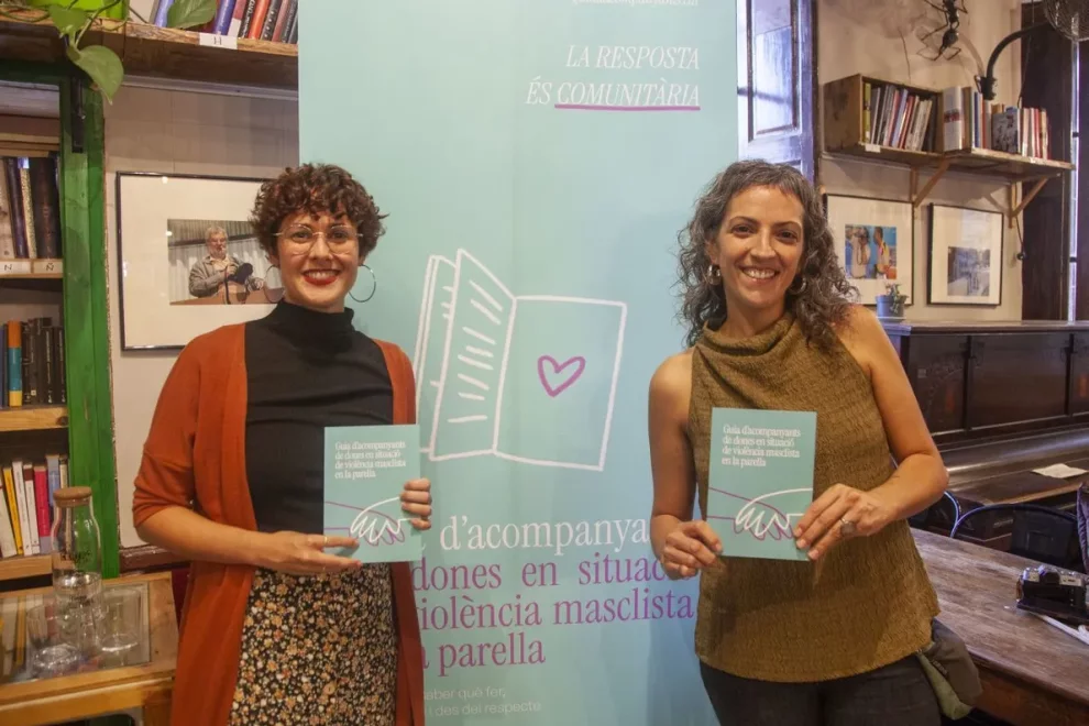 Creen un document amb eines dirigides a persones properes a dones en situació de violència masclista