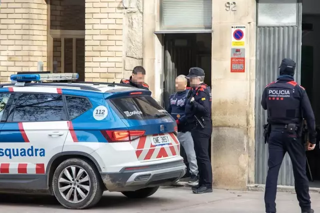 Detenen un suposat traficant a Tàrrega i escorcollen un pis