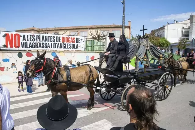Els Tres Tombs posen en relleu el seu patrimoni amb implicació local